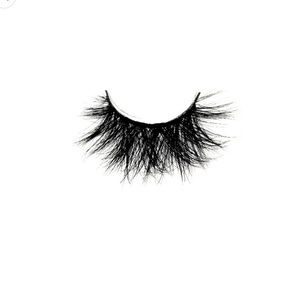Luxury Pair of Lashes “Konscious”